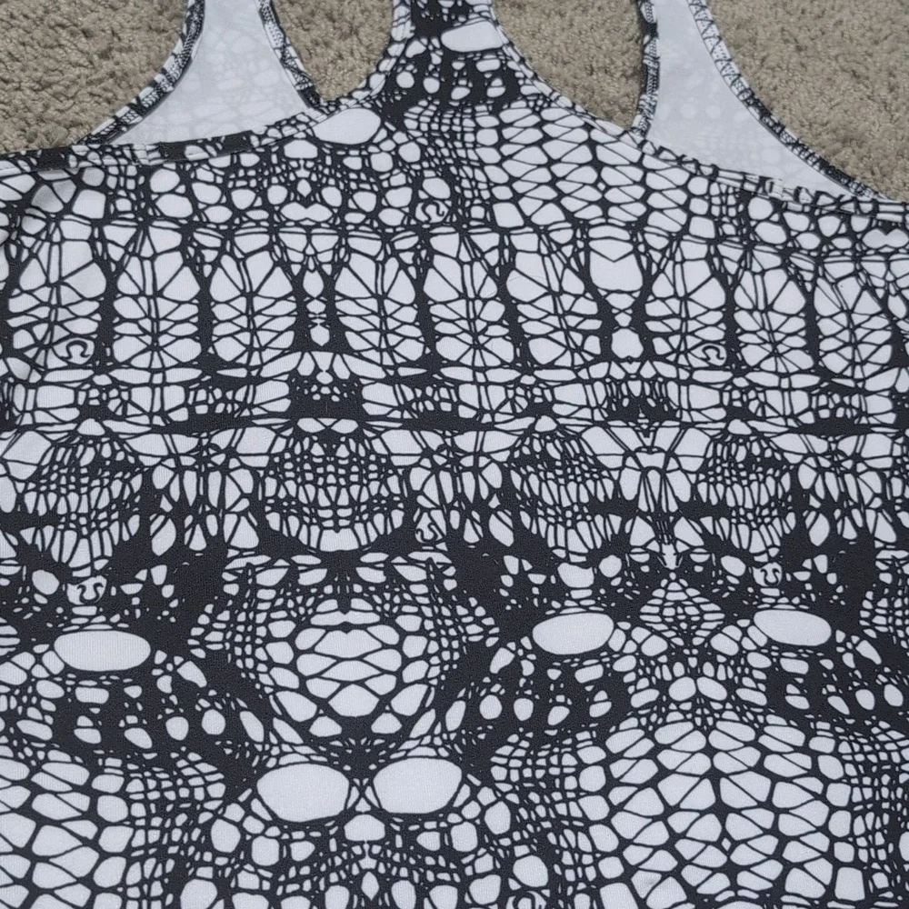 Lululemon Cool Racerback‎ tank in White Black Glacier Lace Women's 8